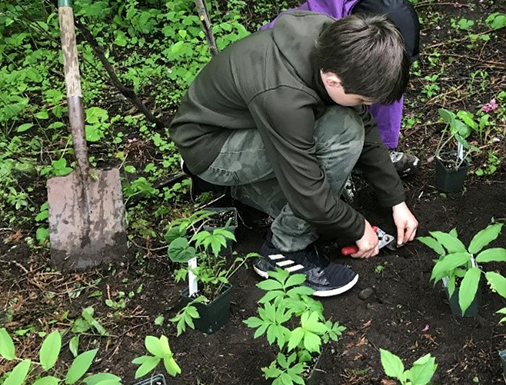 This image has an empty alt attribute; its file name is jeremy.png